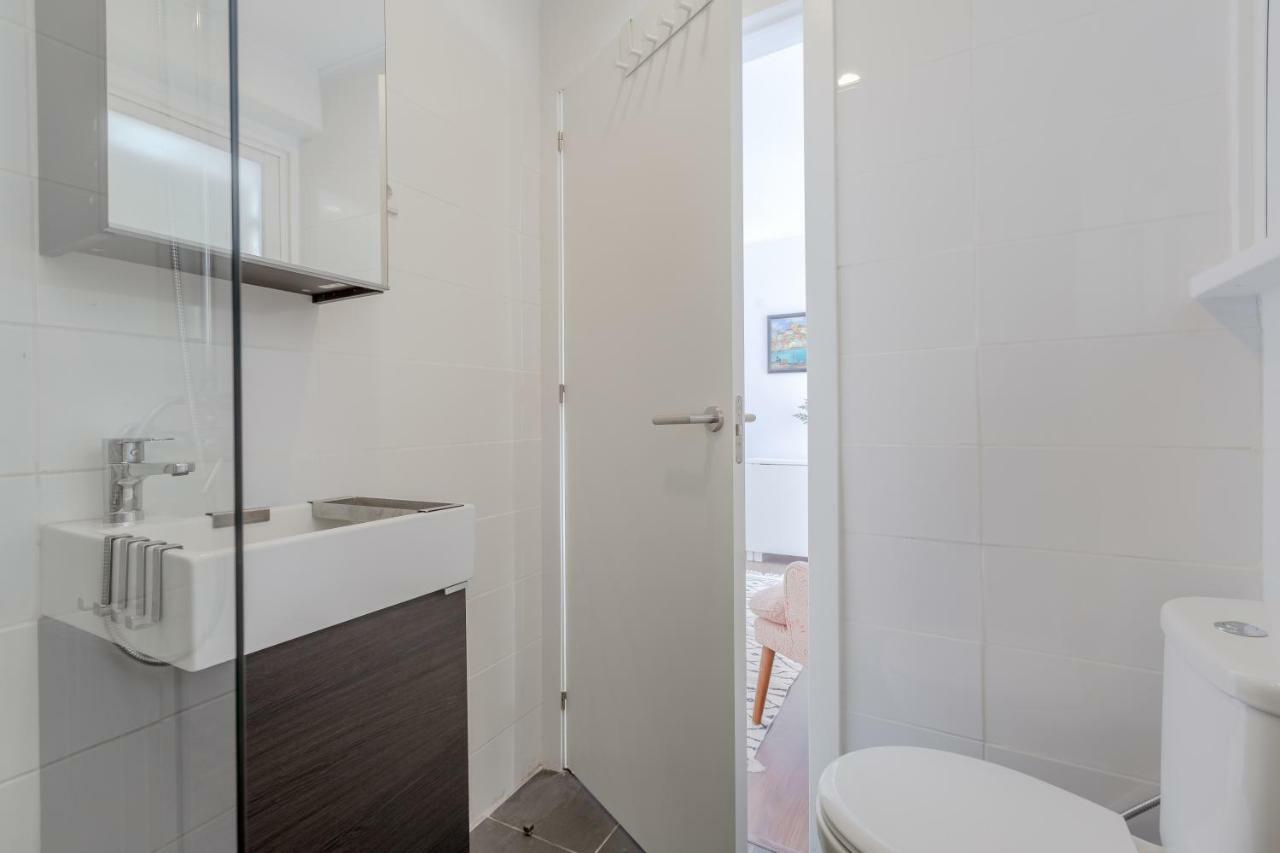 Sunny Apartment With Patio, By Timecooler Lisboa Exteriér fotografie
